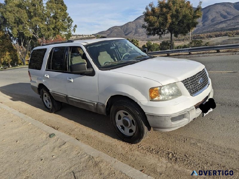 2004 FORD EXPEDITION LOW MILES -