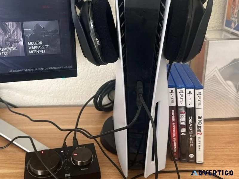 PS5 HOLIDAY BUNDLE