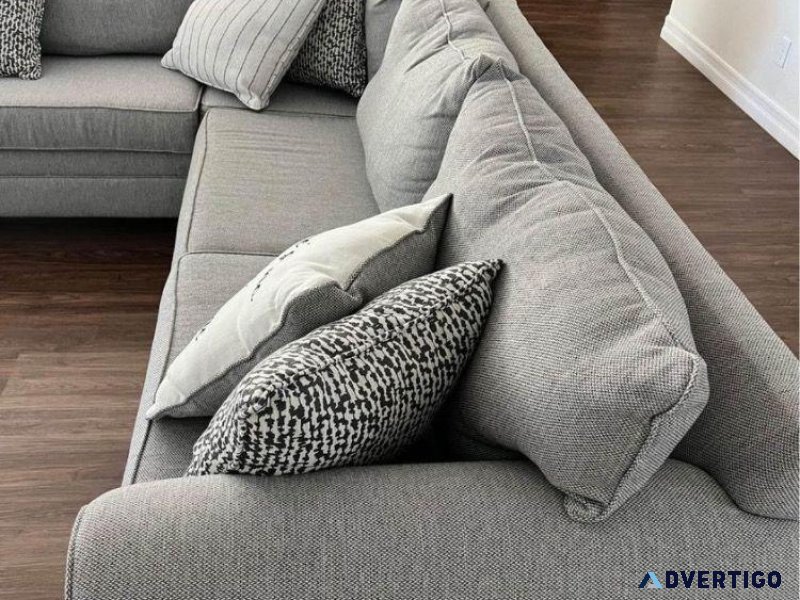 Sectional couch