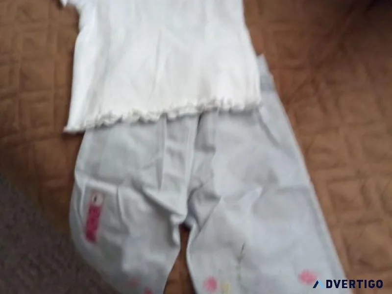 NEW 12-18 Month Girl s White Tee wLight Blue Floral Pant