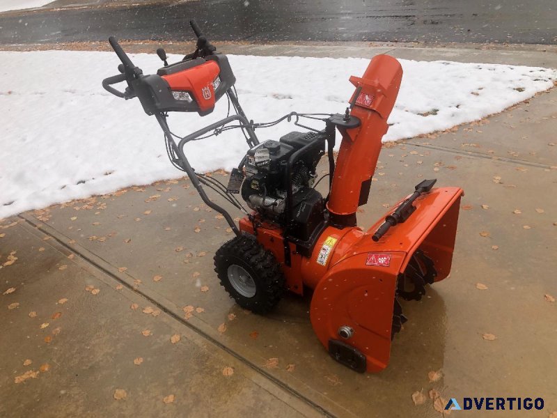 Snowblower Husqvarna Model ST 224