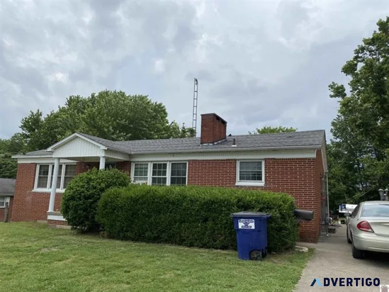 3 bdr 1.5 baths basement brick home For Sale