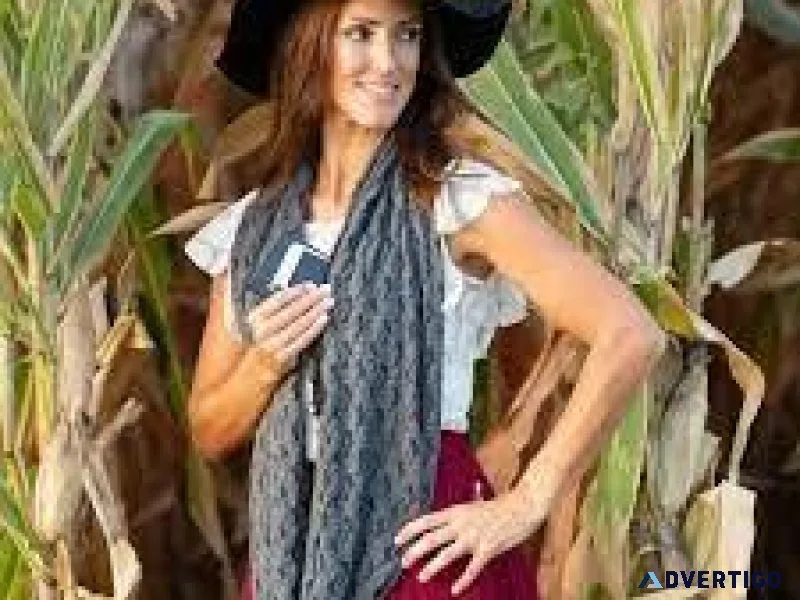 Perfect and Practical Scarf for the Holidays
