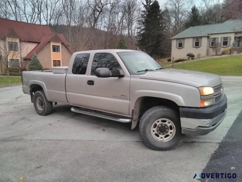 2005 Chevy Silverado 2500 4X4 Duramax Diesel