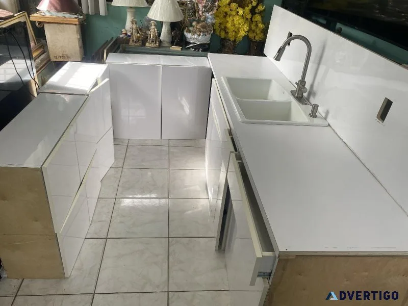 White kitchen cabinets plywood