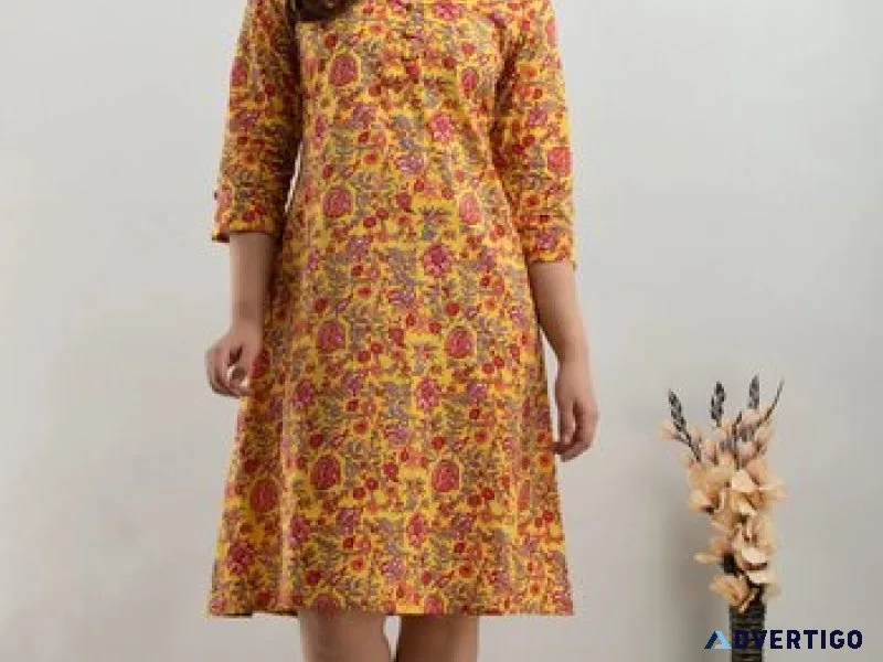 Elegance at your fingertips: shopping for dresses online