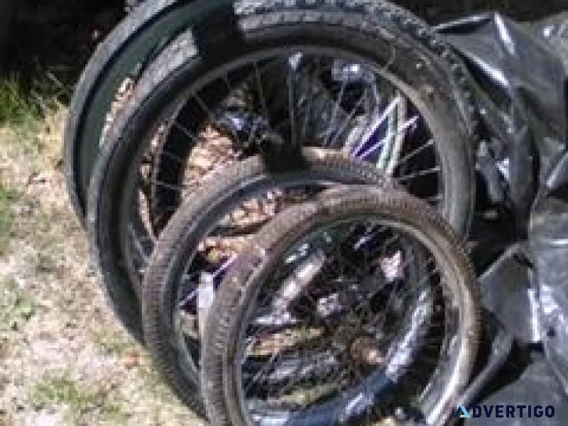 SEVERAL BICYCLE TIRES SEATS HOIST 20 EACH