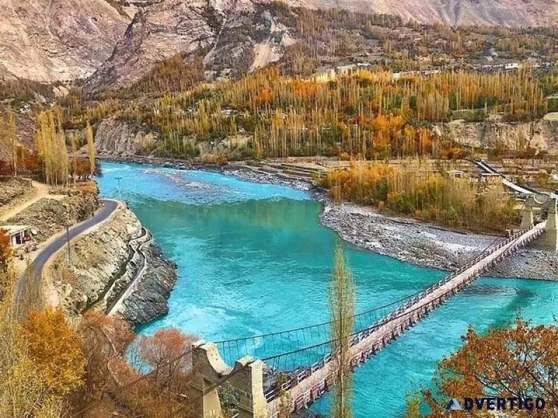 Best travel agent in ladakh for family tour packages