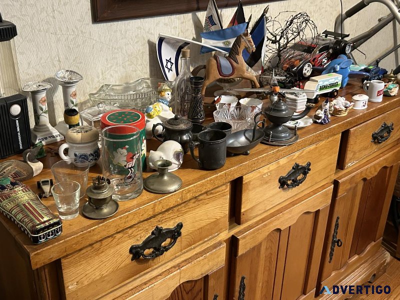 Estate Sale 10572 Lauriston Ave 8-1230 1230 and 1231