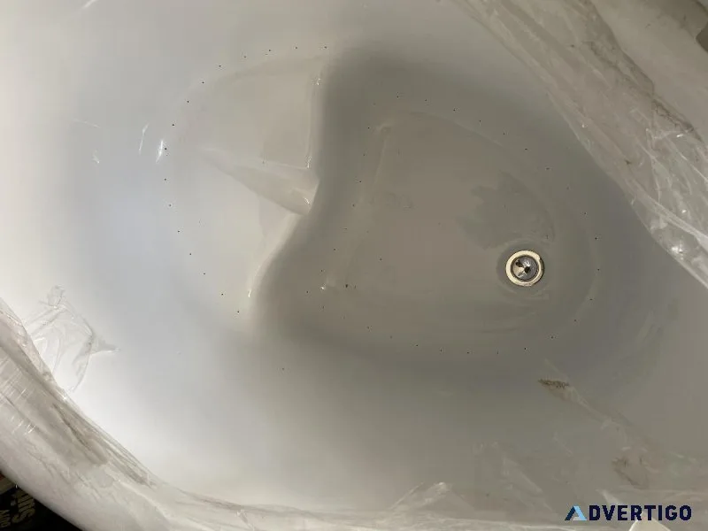 SPA Bath Tub BRAND NEW  Hydrotherapy