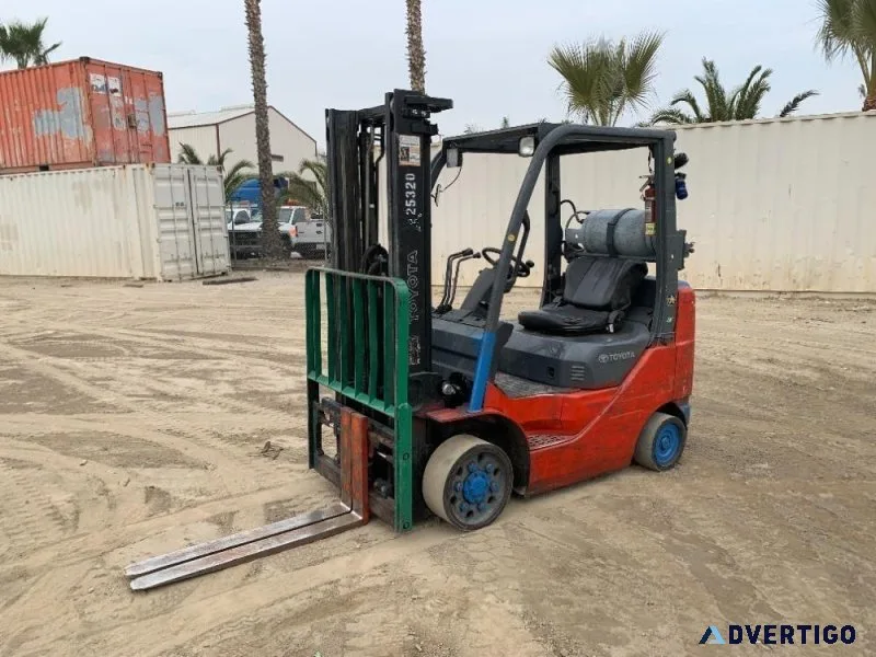 TOYOTA 8FGCU25 FORKLIFT 13502241