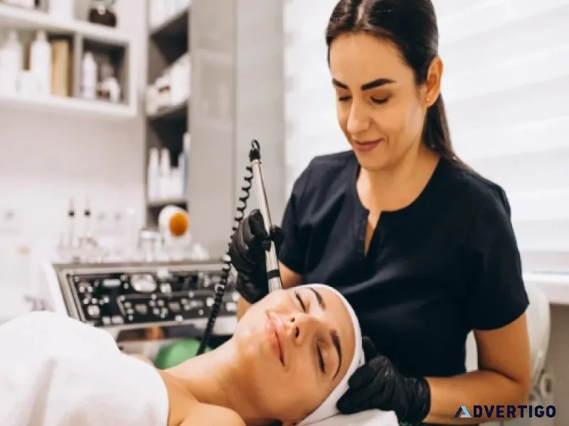 Skin treatment clinic in delhi