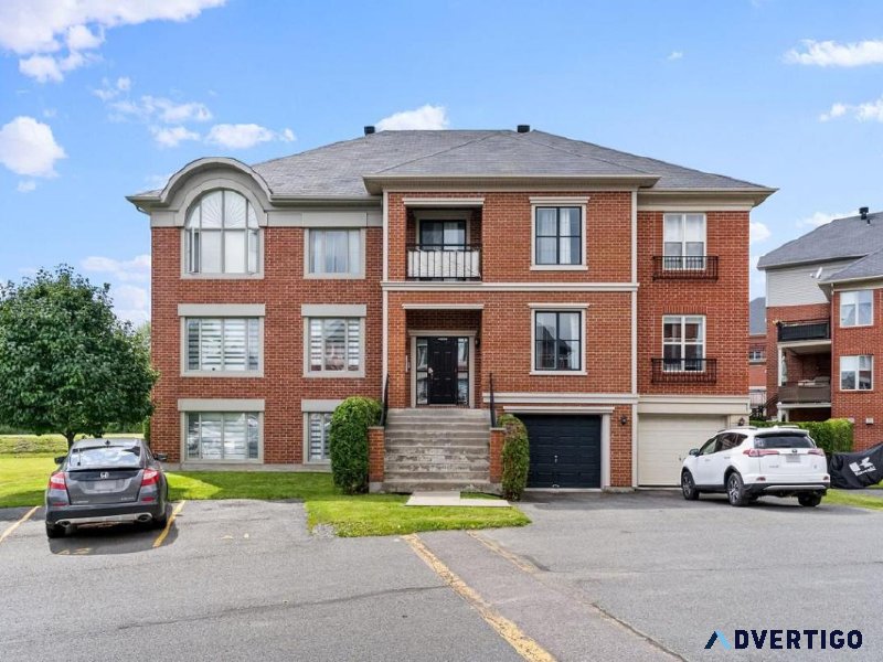 Elegant 4 12 condo Parisian Village in Brossard