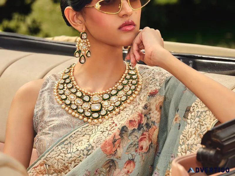 Diamond and gold eyewear