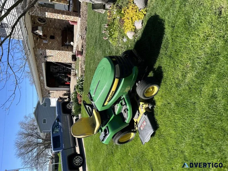 John Deere Garden TractorMower