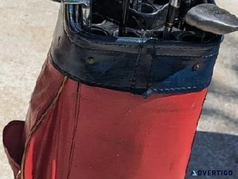 RIGHT AND LEFT HANDED GOLF CLUB SETS W BAGS