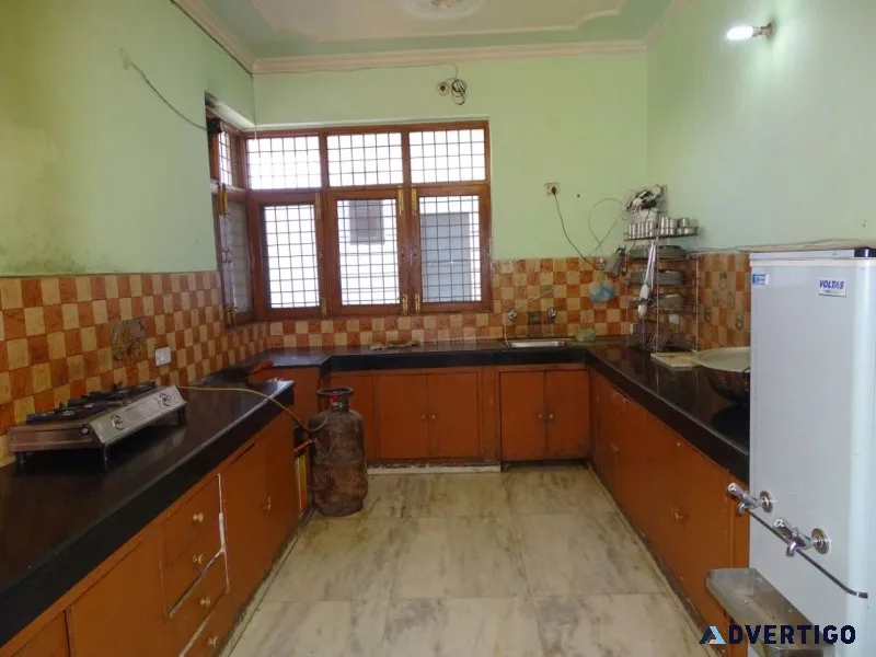 Pg for girls in mukherjee nagar delhi
