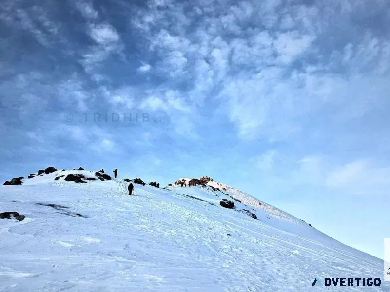 Explore the Kedarkantha trek with Himalaya shelter!