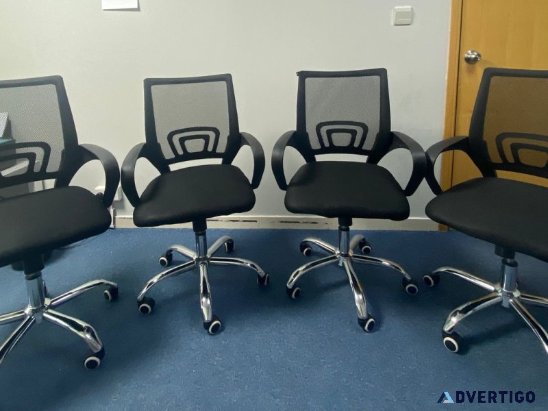 Chair with wheel 360 rotation