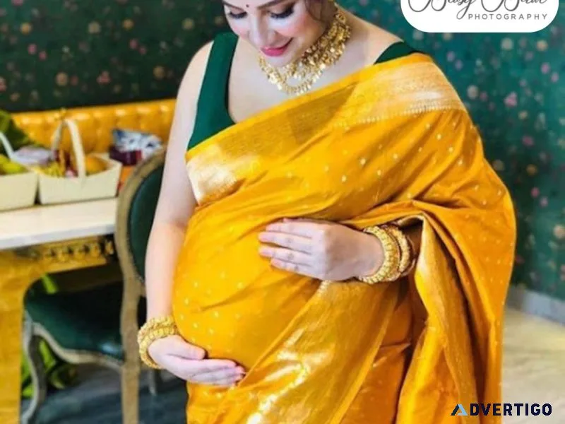 How to plan a stunning maternity photoshoot in saree