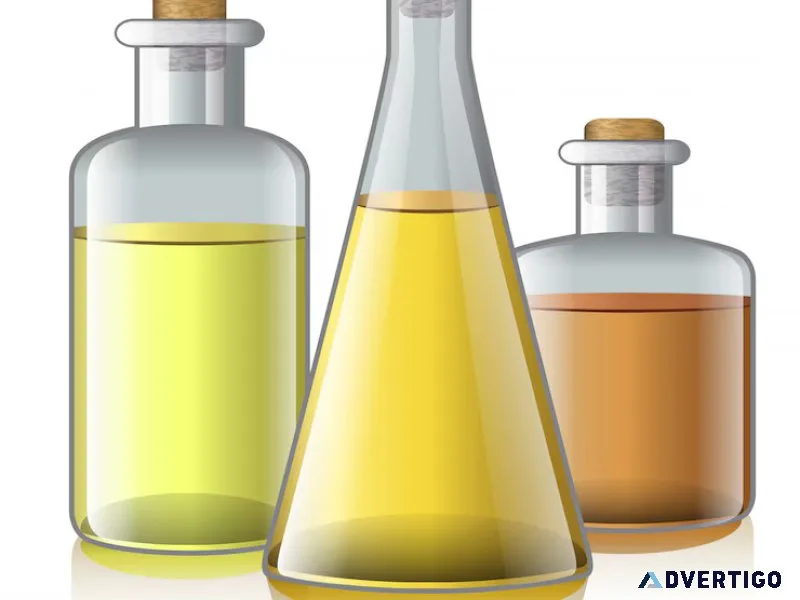 Fuming nitric acid for laboratories and industrial use