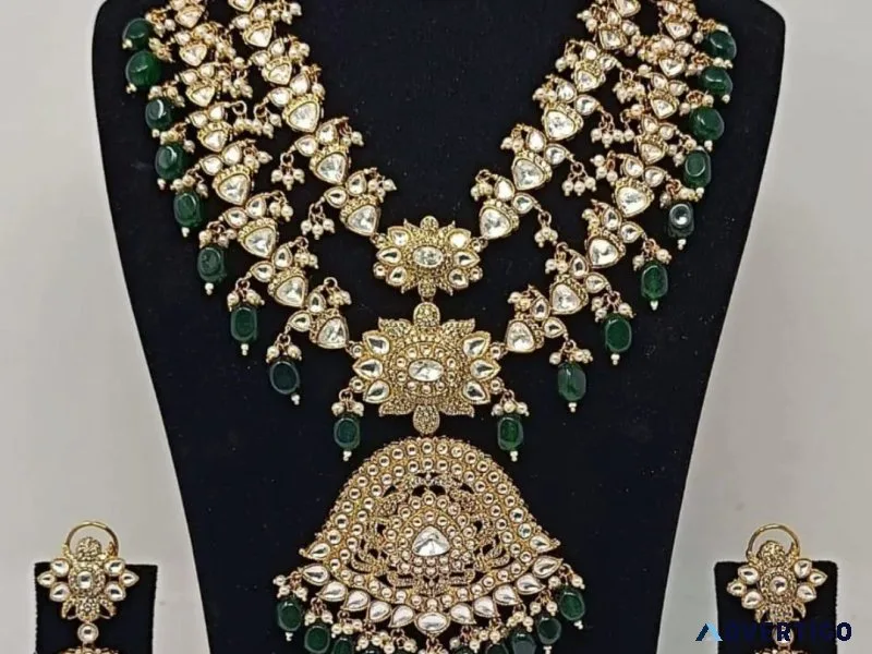 Ishhaara polki long rani haar with green beads – royal look for
