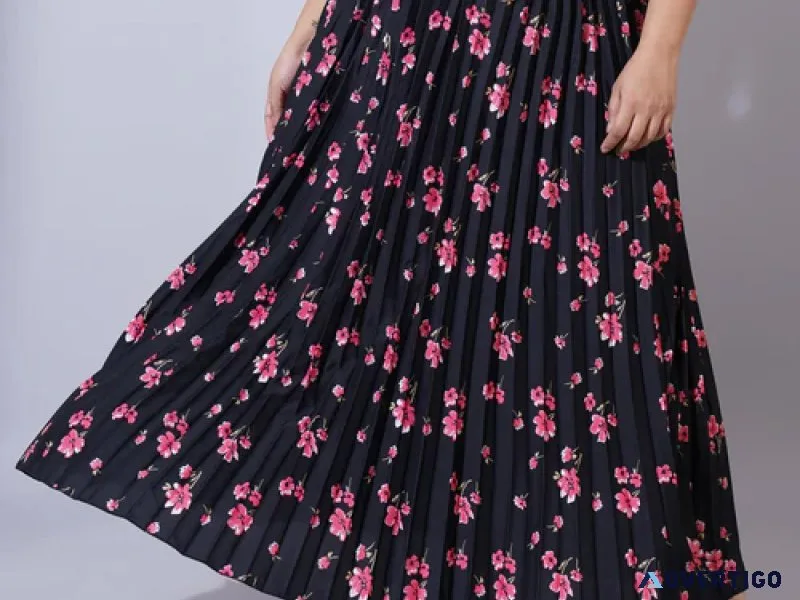 Trendy plus size skirts for women – perfect fit for every occasi