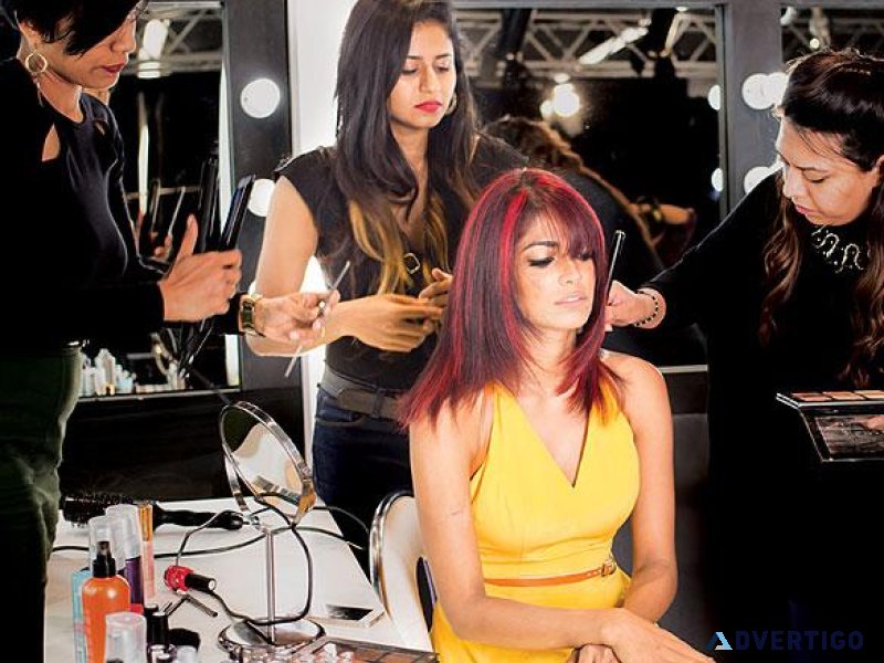 Makeup artist courses in merrut| lakme academy noida