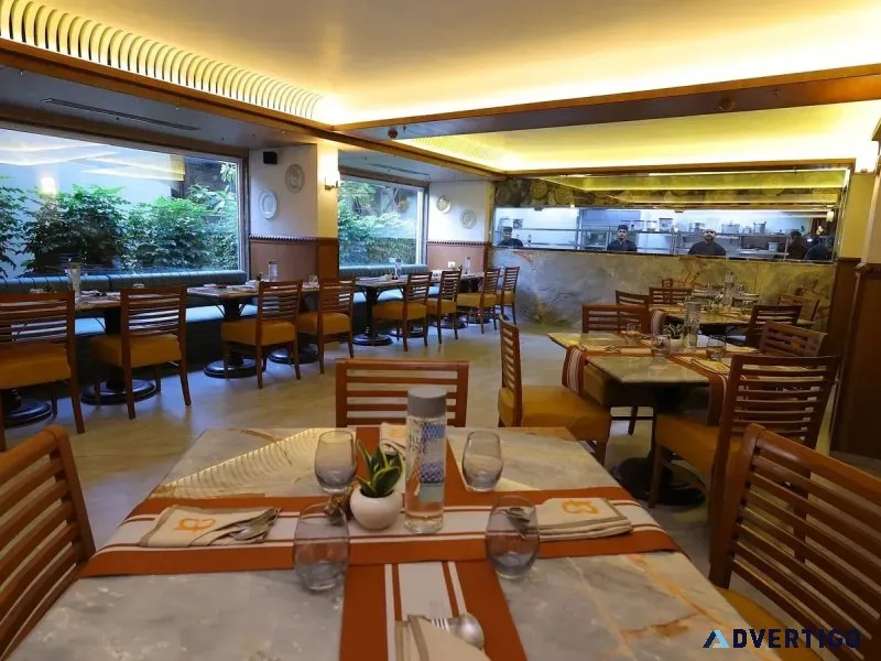 Top restaurants near taj mahal for tourists