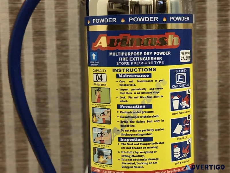 Dry chemical powder fire extinguisher