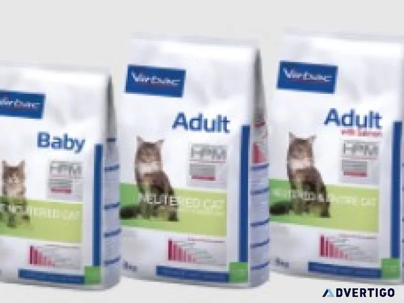 Dry cat food