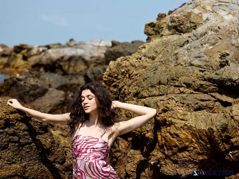Stylish beach dresses for your perfect beach outfit – shop at a
