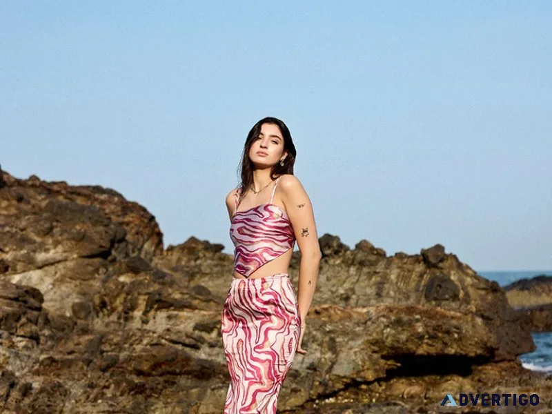 Shop comfortable & chic beach dresses online