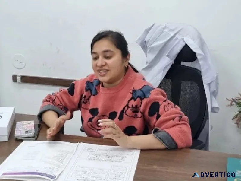 Dr ankita talreja best physiotherapist in aundh neck pain