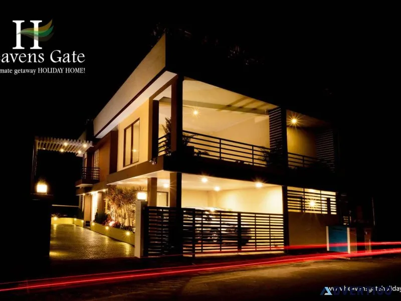 Heavens gate holiday home