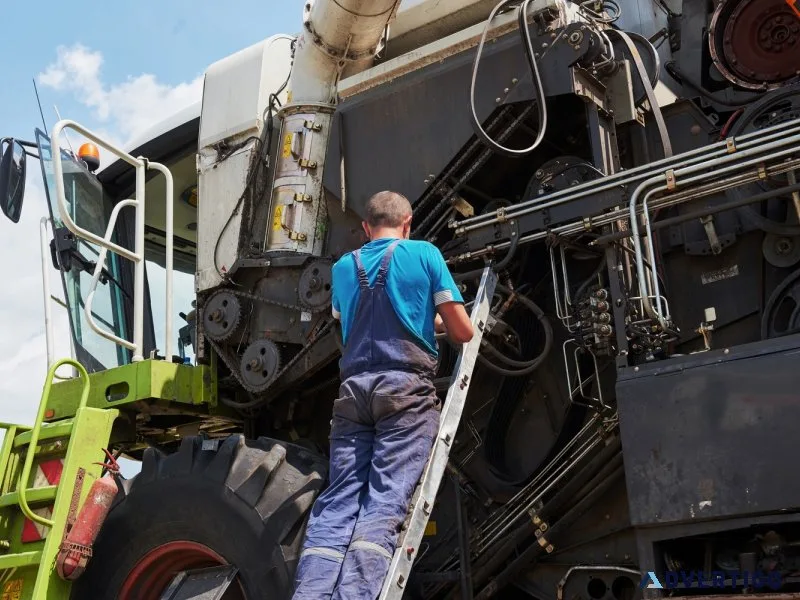 Robstowns local tractor maintenance specialists