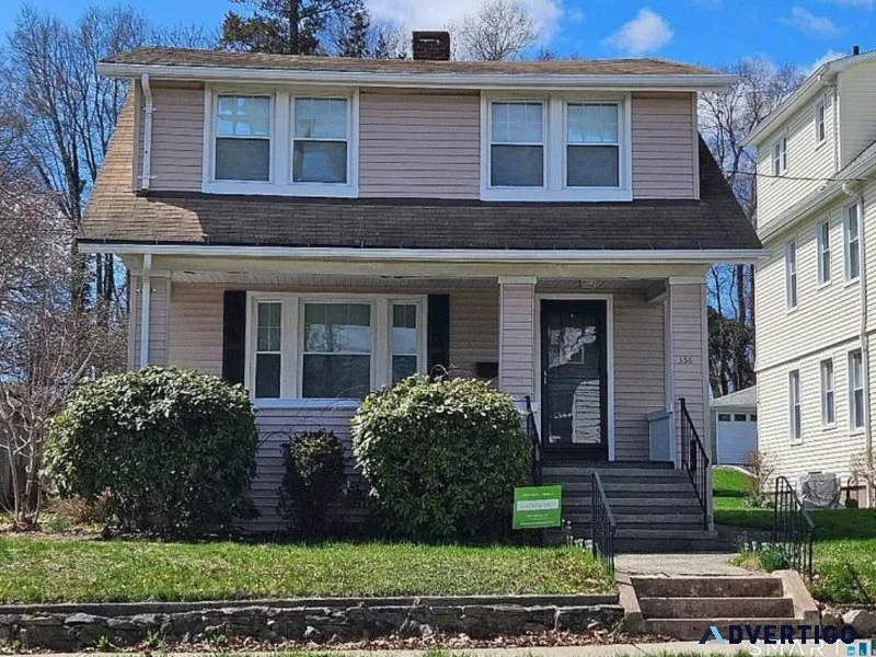 Lovely single family colonial home for rent