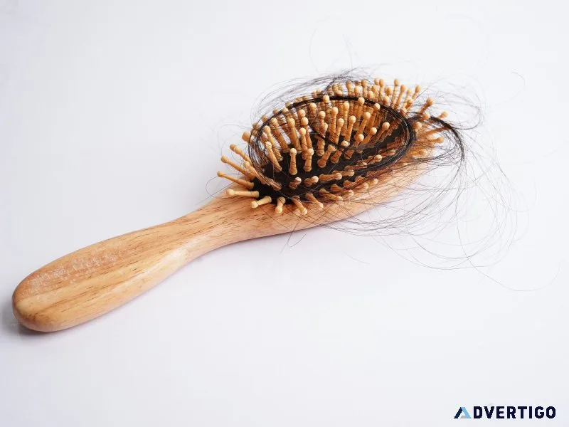 Why Does Hair Loss Occur in Women and How Can It Be Treated