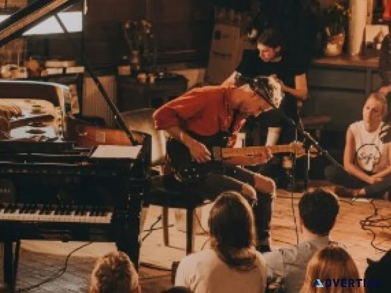 Find the best venues for nights outs at find live music