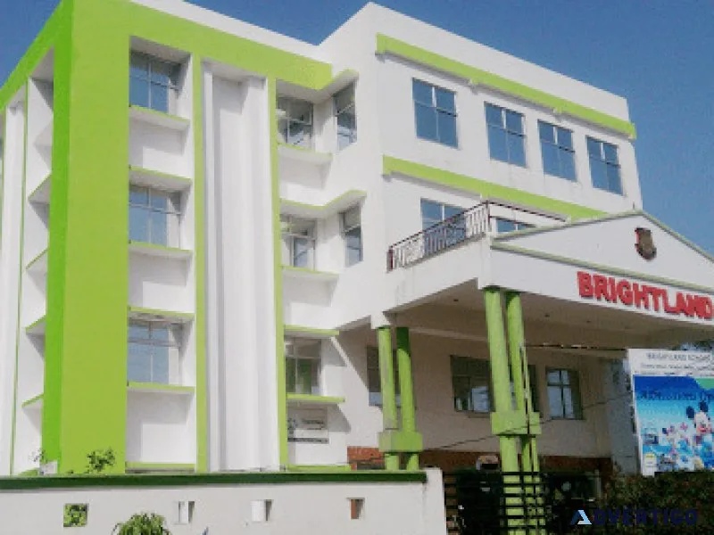 School with smart classes in nandana sitapur road