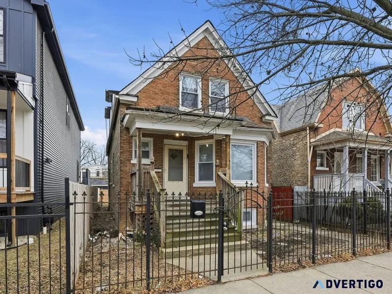 2BED 1217 n harding ave 2 chicago il 60651 700monthly