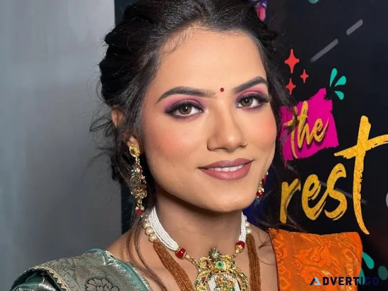 Best makeup academy in south campus delhilakme academy