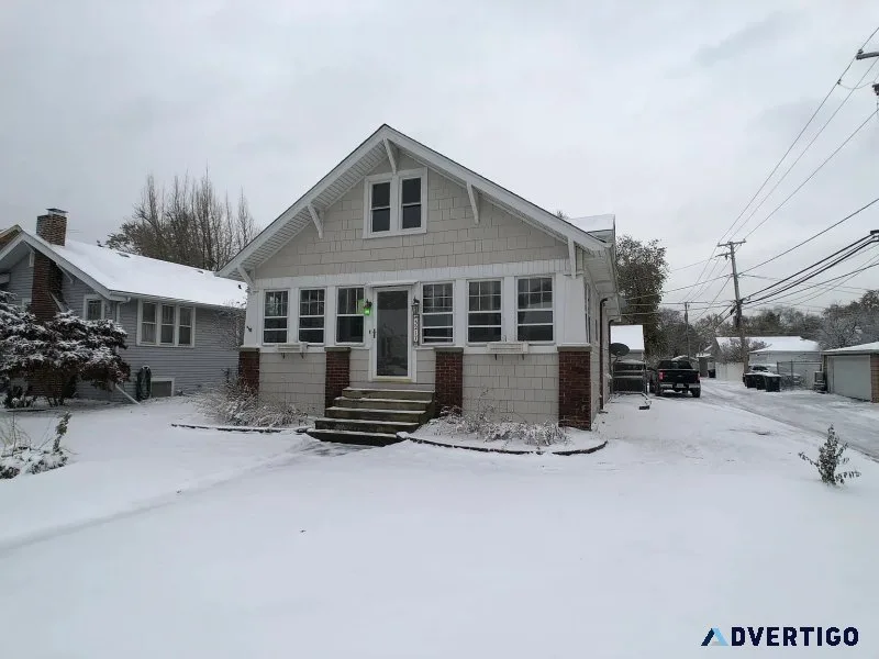 3bed for rent 3217 ann st lansing il 60438 800montly