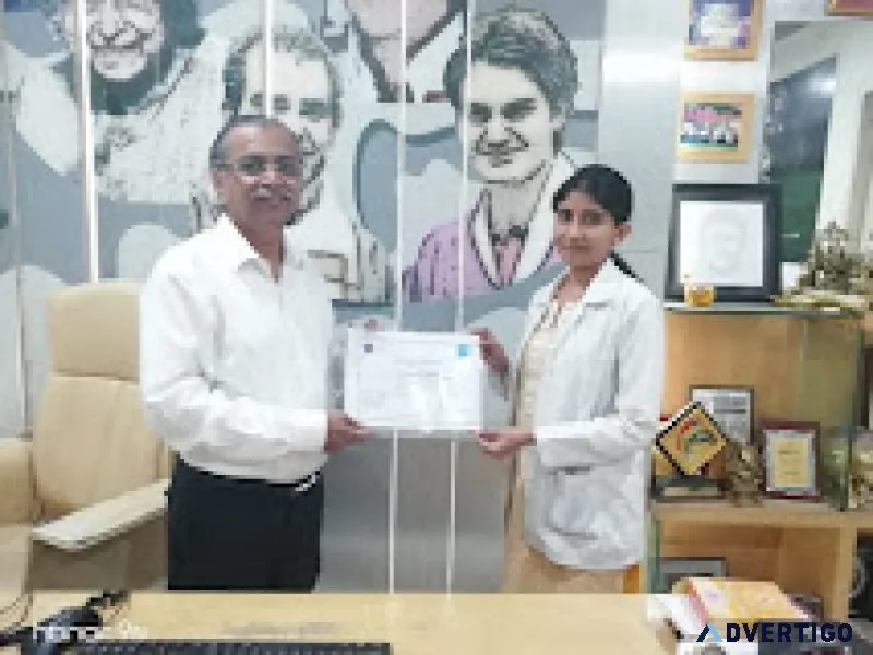 Dr rachana tiwari eye specialist in chinchwad eye clinic