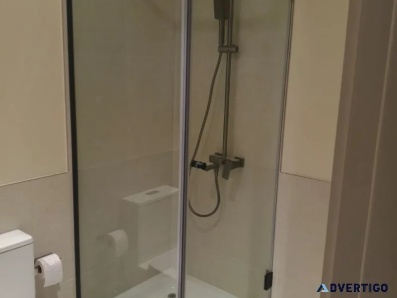 Shower enclosure