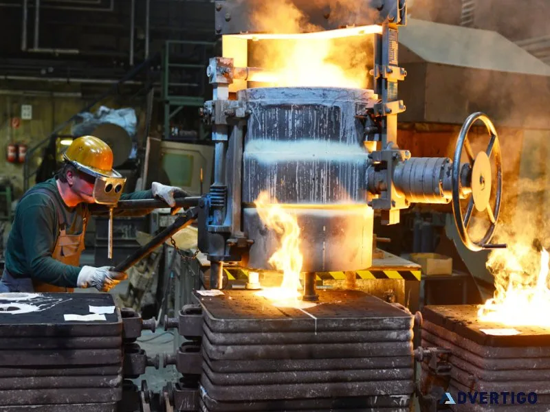 Dust extraction system for fettling