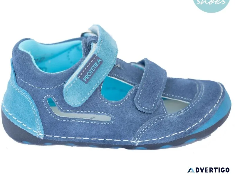 Toddler boys barefoot sneakers flip blue wide