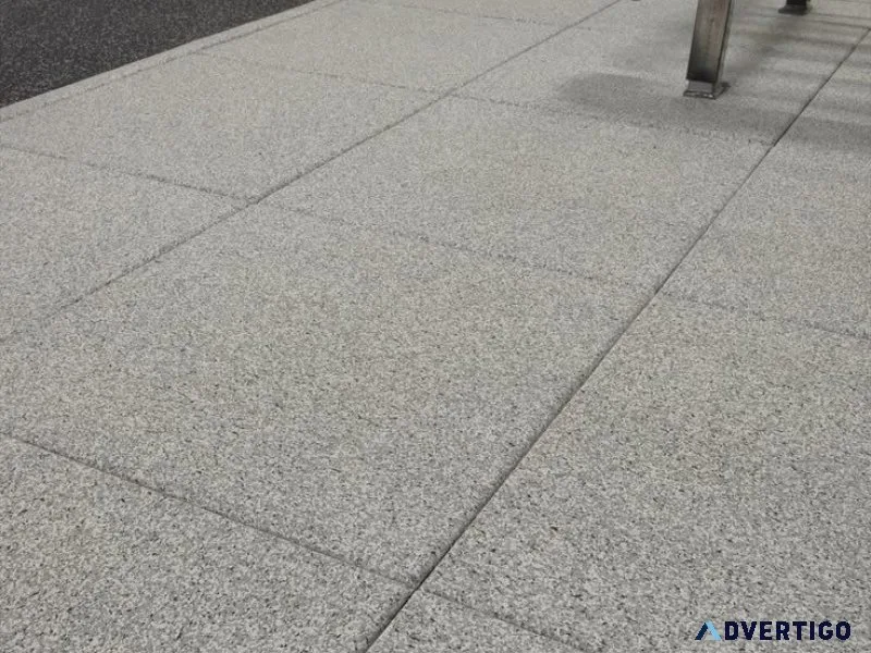 Rubber flooring tiles