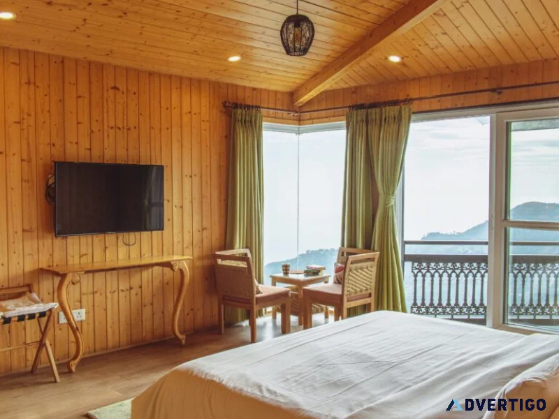 Stay near mall road with comfort and scenic views
