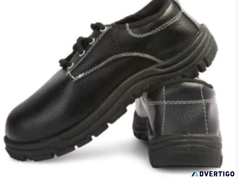 Safety shoes tiger for reliable construction site protection